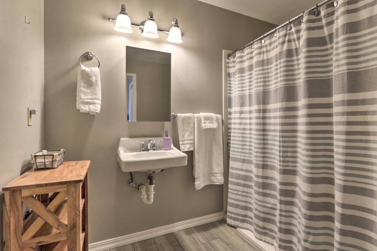 Centrally Located South Hill Apartment With Smart Tv Spokane Bagian luar foto